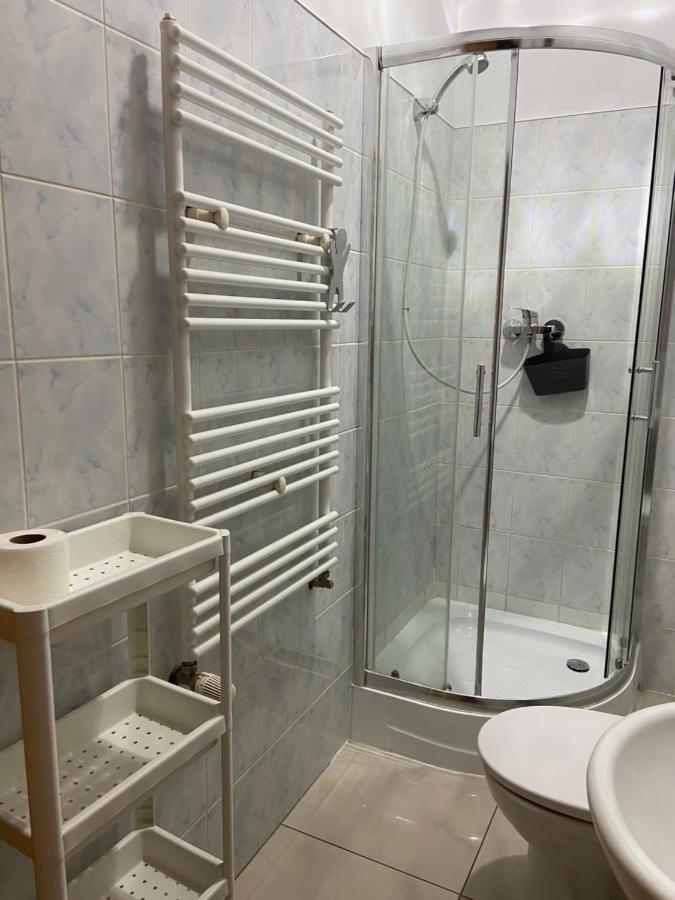 Podrzewie Zolta Walizka Gosciniec酒店 外观 照片